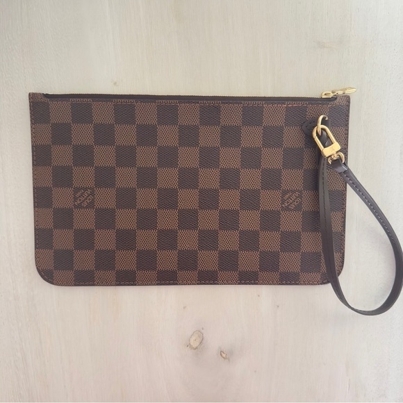 NWOT Authentic Louis Vuitton Authentic Damier Ebene Pouch Wristlet Wallet - Picture 1 of 12